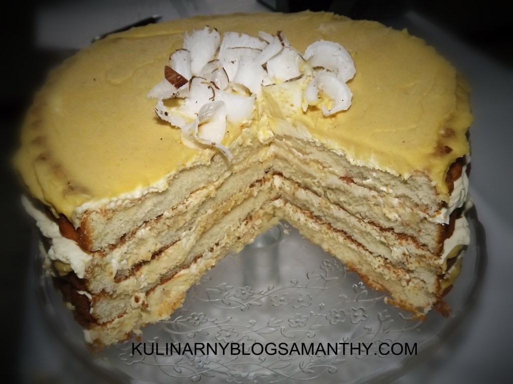 Przekładaniec kokosowy z kremem&nbsp;brulee