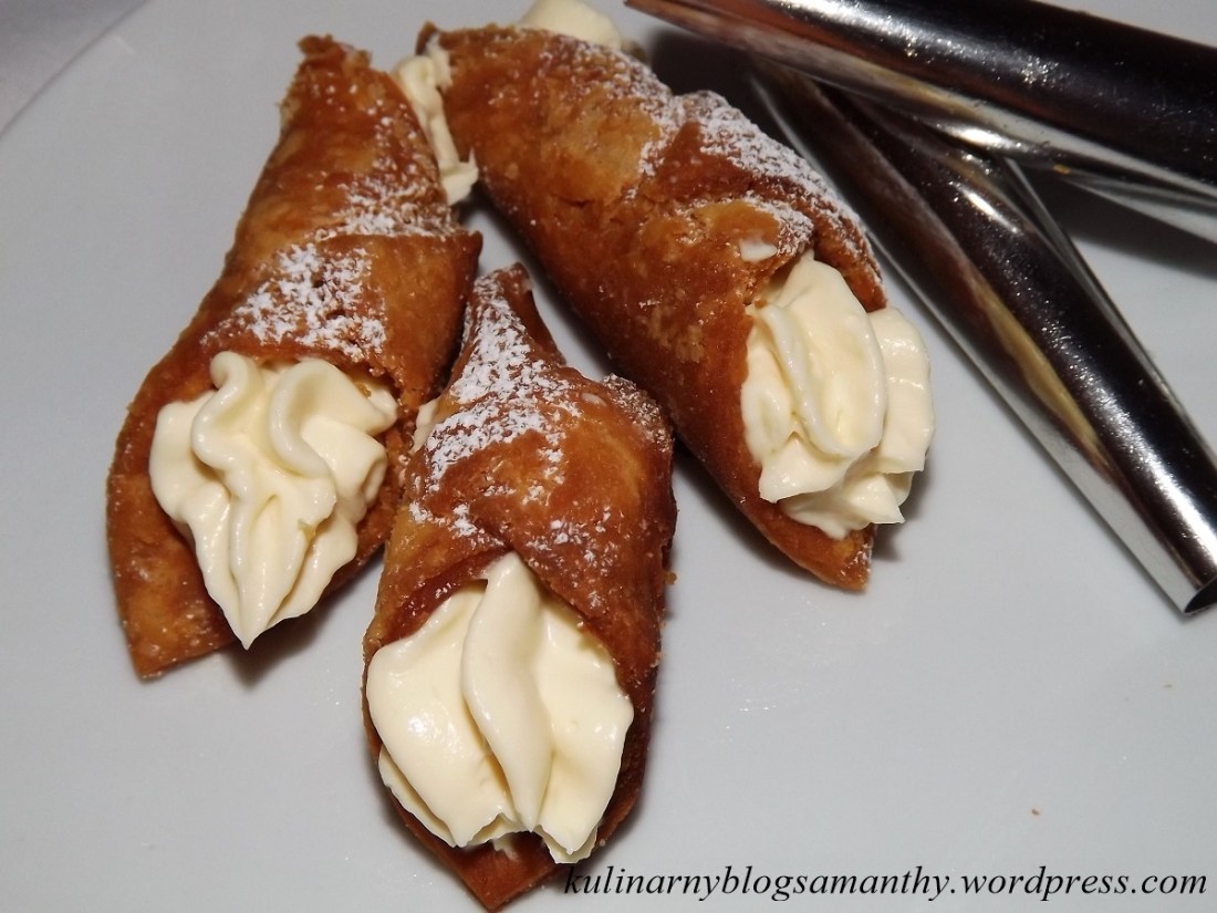 Cannoli z kremem waniliowym
