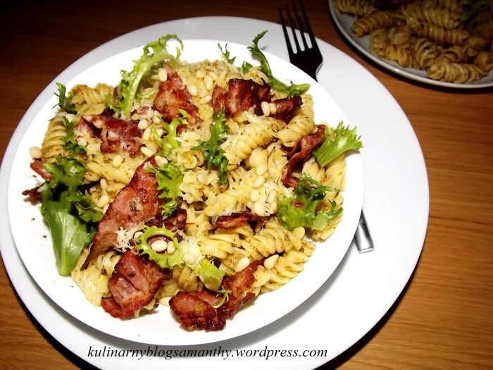 Makaron z pesto i bekonem