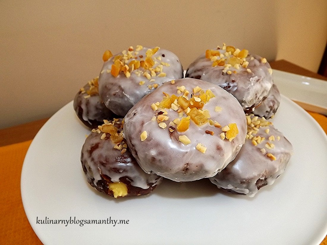 Pączki z kremem adwokatowym