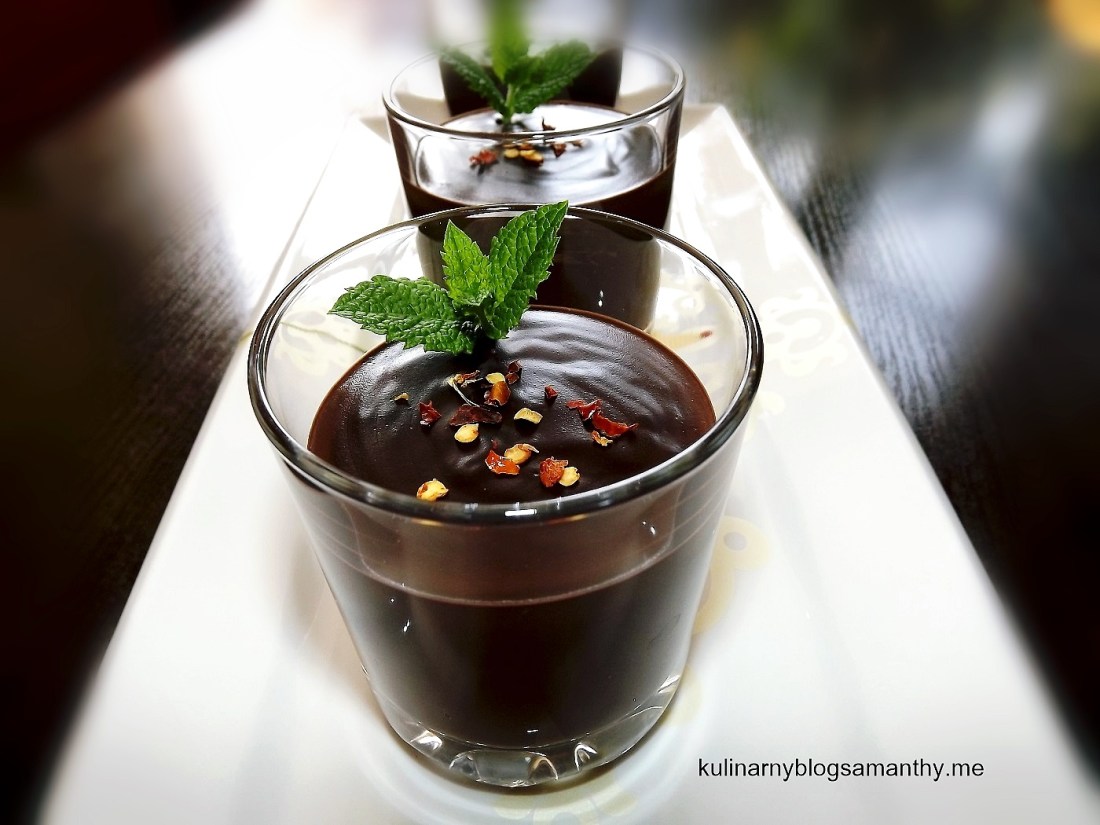Mus czekoladowy z chili