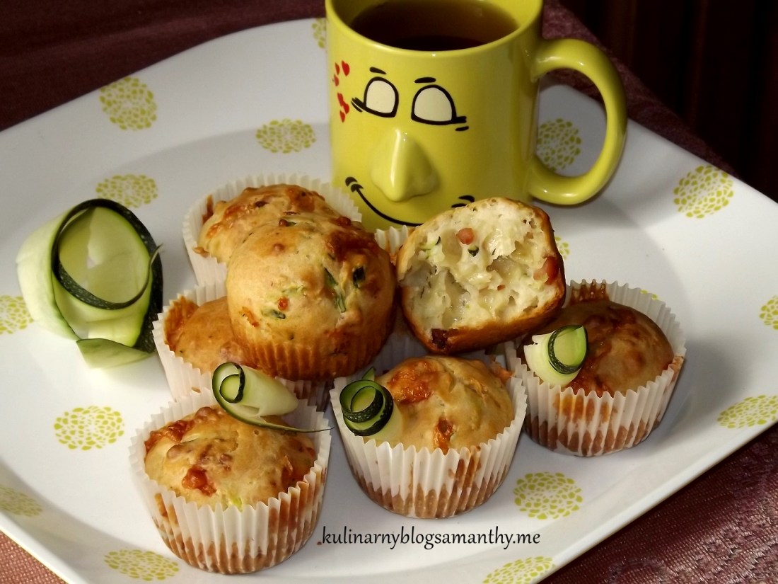 Muffinki z cukinii