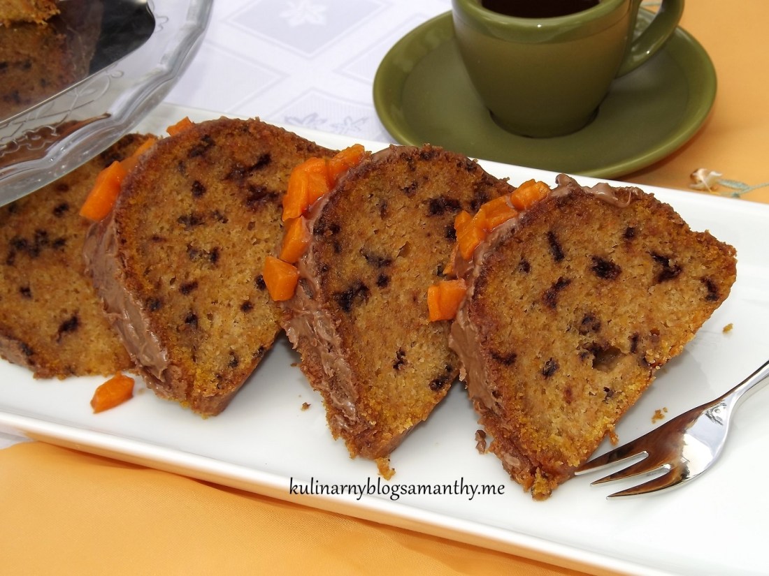 Babka dyniowa z czekoladą
