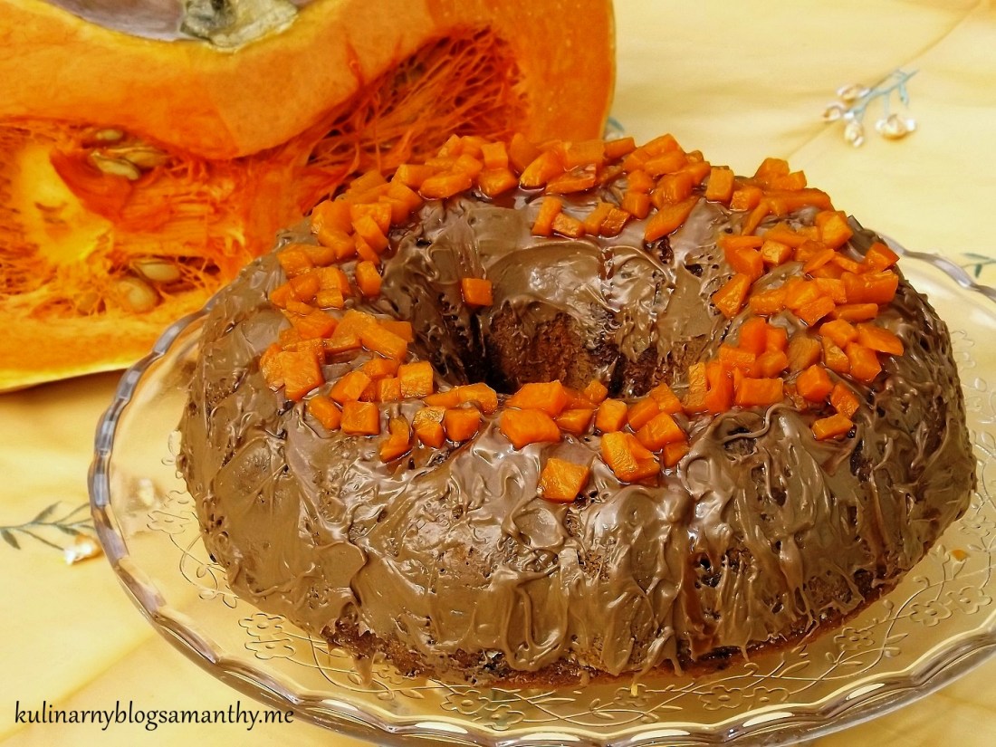 Babka dyniowa z czekoladą
