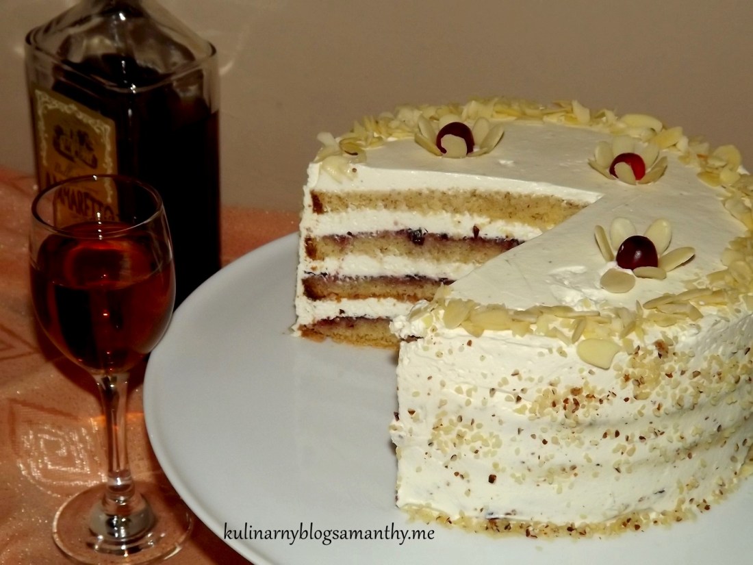 Tort migdałowy z Amaretto