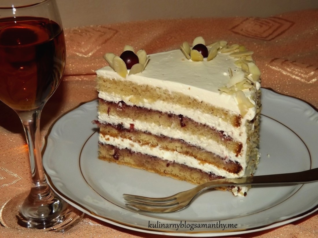 Tort migdałowy z Amaretto
