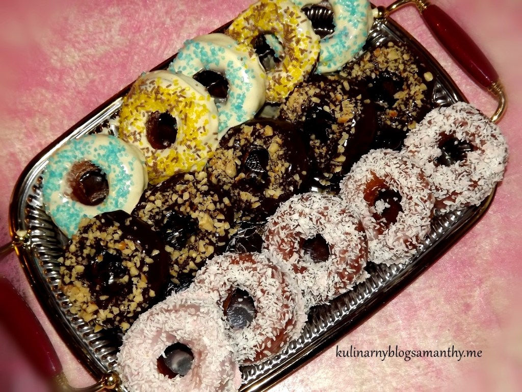 Doughnuts – pączki z&nbsp;dziurką