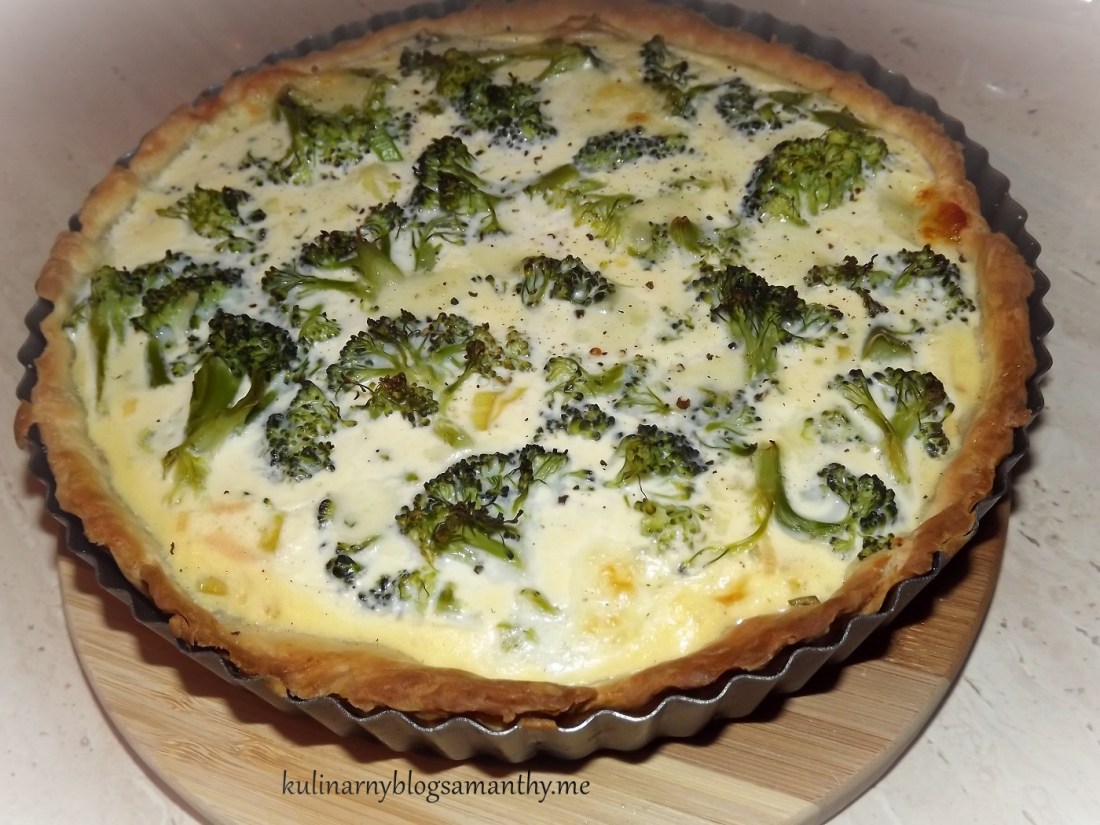 Tarta brokułowa z mozzarellą