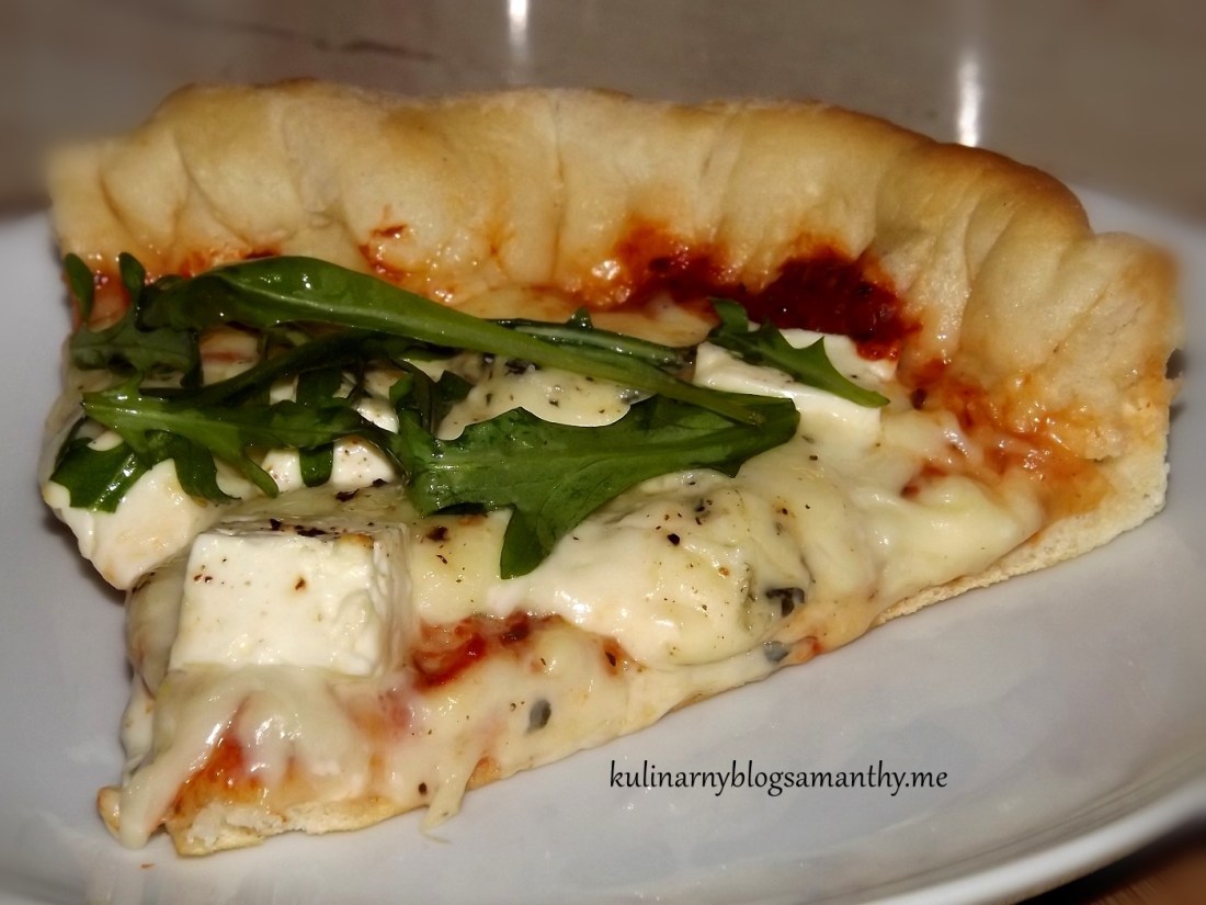 Pizza cztery sery z rucolą
