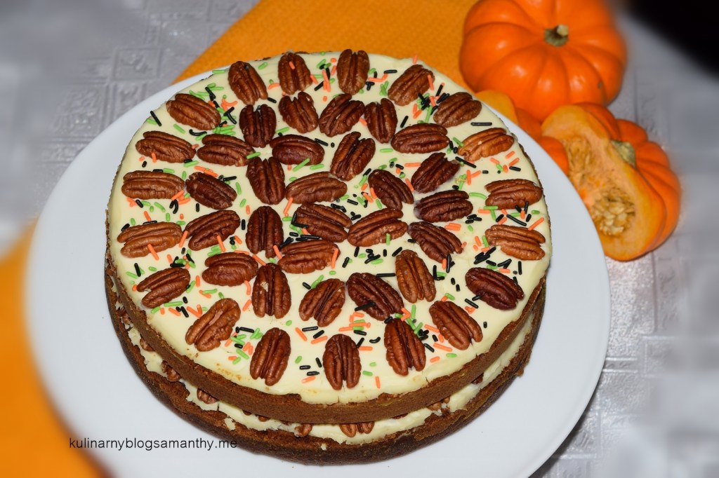 Ciasto dyniowe z&nbsp;orzechami