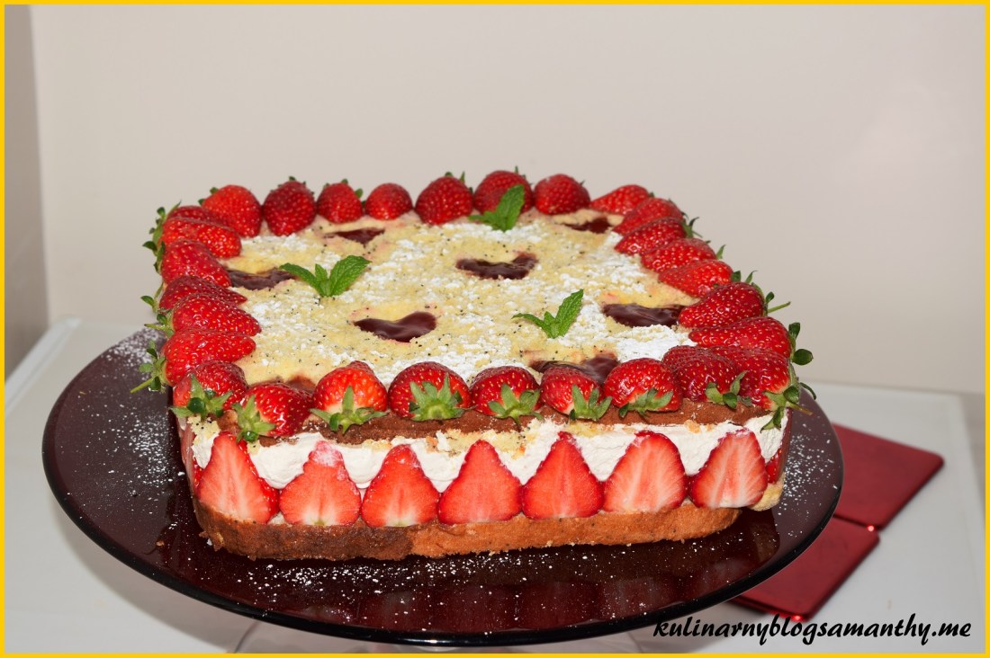 Tort truskawkowy