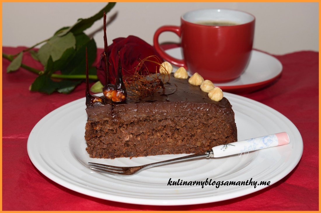 Tort czekoladowo marchwiowy