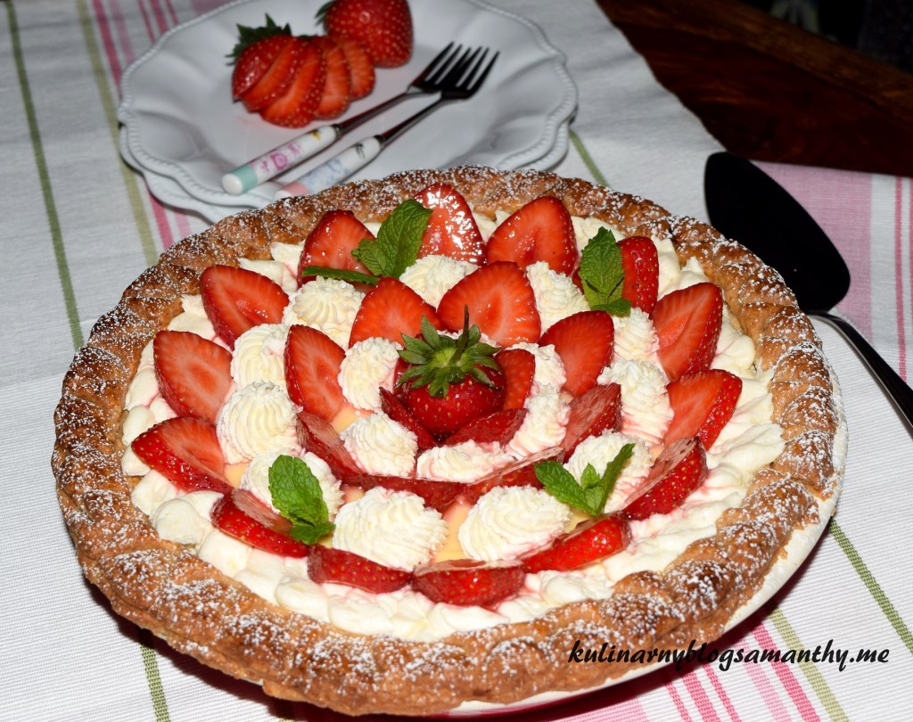 Tarta z serem i&nbsp;truskawkami