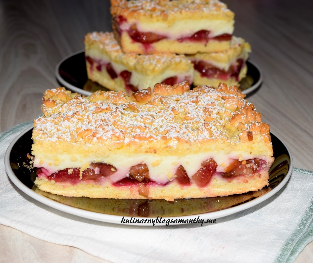 Ciasto ze sliwkami i budyniem