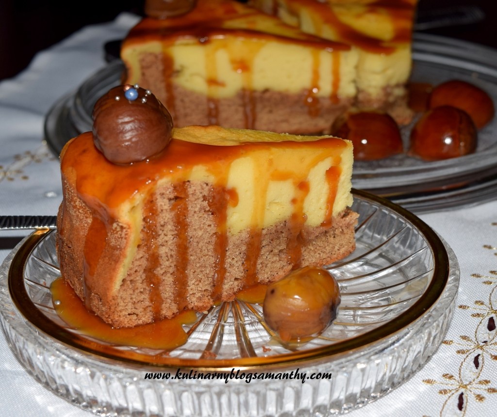 Ciasto kasztanowe z serem i sosem&nbsp;karmelowym